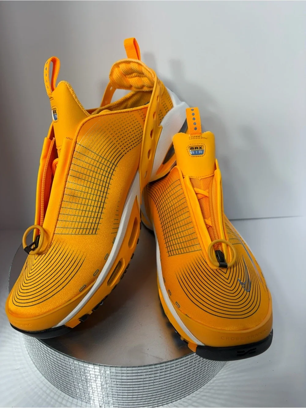 Nike Men’s Air Max Slip-On Trainers in Bright Orange new w / out box